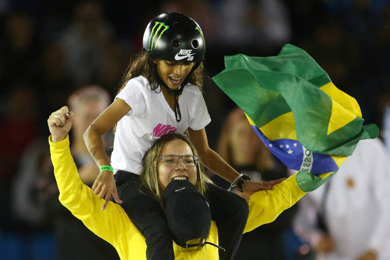 Pâmela Rosa, 20, e Rayssa Leal, 11, fizeram dobradinha brasileira no Mundial de skate street, em São Paulo