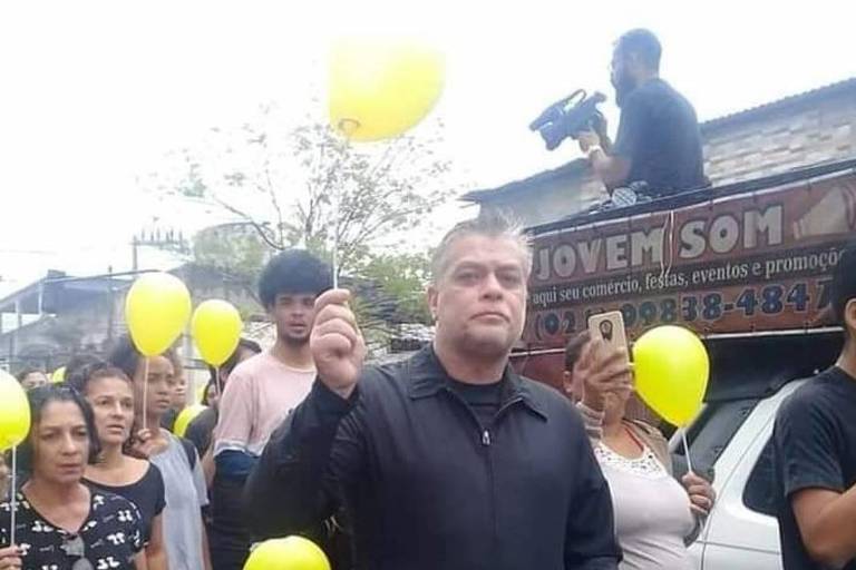 Fabio Assunção em protesto contra morte de Ágata