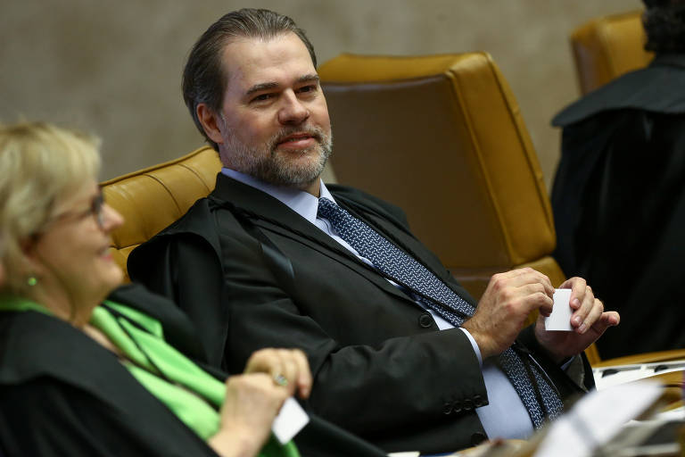 Sessão do STF que elegeu Toffoli como o presidente da corte dos próximos dois anos. A responsabilidade deste encargo é enorme, os desafios são gigantescos, afirmou ele. Em seu primeiro discurso à frente do Supremo, o ministro fez citações acadêmicas e do mundo pop, como versos do cantor Cazuza