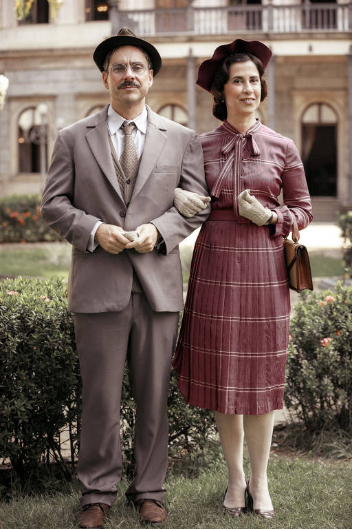 O casal Geraldo ( Alexandre Nero ) e Maria Teresa ( Fernanda Torres )
