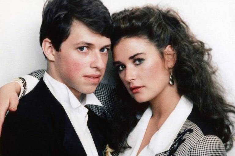 Jon Cryer e Demi Moore estrelaram o filme "Um Caso Muito Sério", de 1984