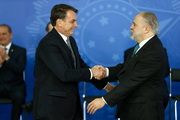 Antes de investigação, PGR já fala em 'ausência de indícios' e cita linha de defesa de Bolsonaro