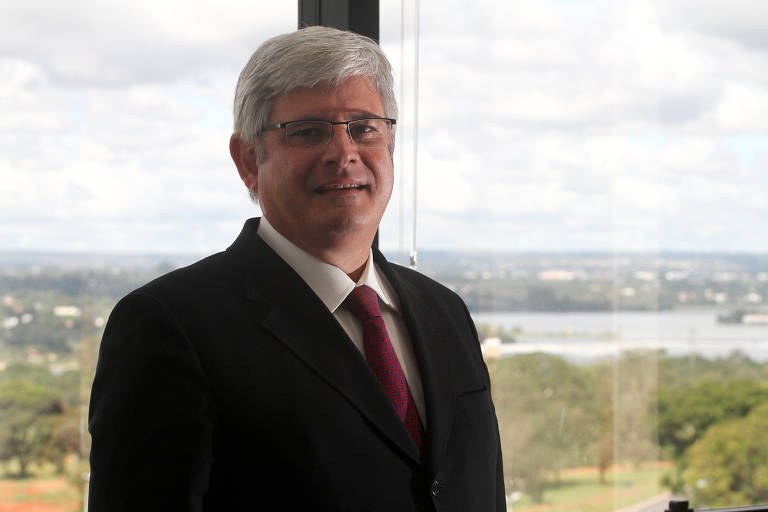 Rodrigo Janot foi indicado pela ex-presidente Dilma Rousseff (PT) depois de ser o mais votado na lista tríplice elaborada pela ANPR (Associação Nacional dos Procuradores da República), em 2013