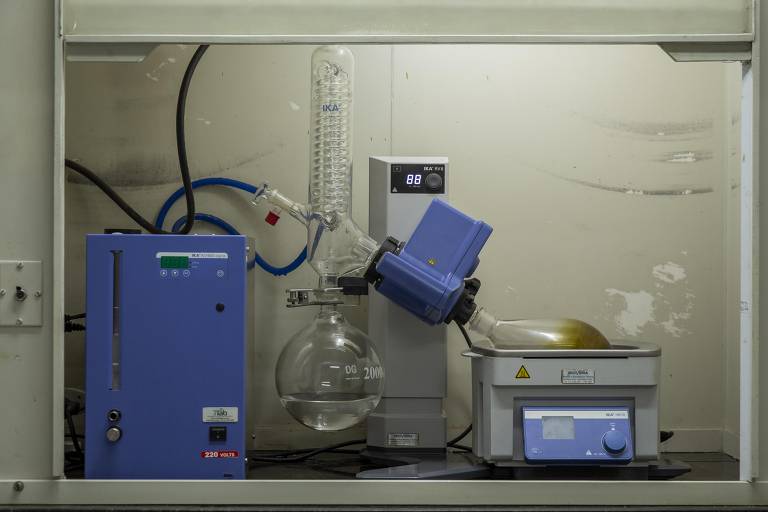 Processo de fabricação dos produtos a base de Cannabis da Abrace Esperança