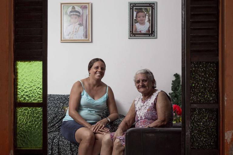 Luciana Paulino, 38, também aponta melhora do quadro de demência da mãe, Terezinha, 72, após 60 dias de uso dos óleos