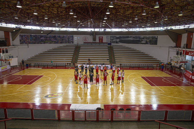 Situação atual do ginásio do clube Paulistano