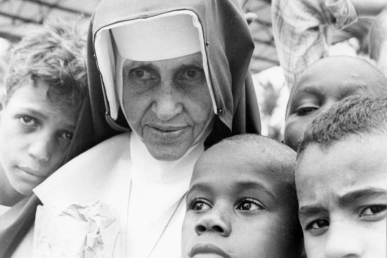 Conheça os milagres que levaram à canonização de Irmã Dulce, a 1ª santa brasileira