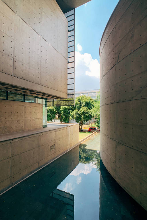Biblioteca Brasiliana Guita e José Mindlin no campus da Universidade de São Paulo