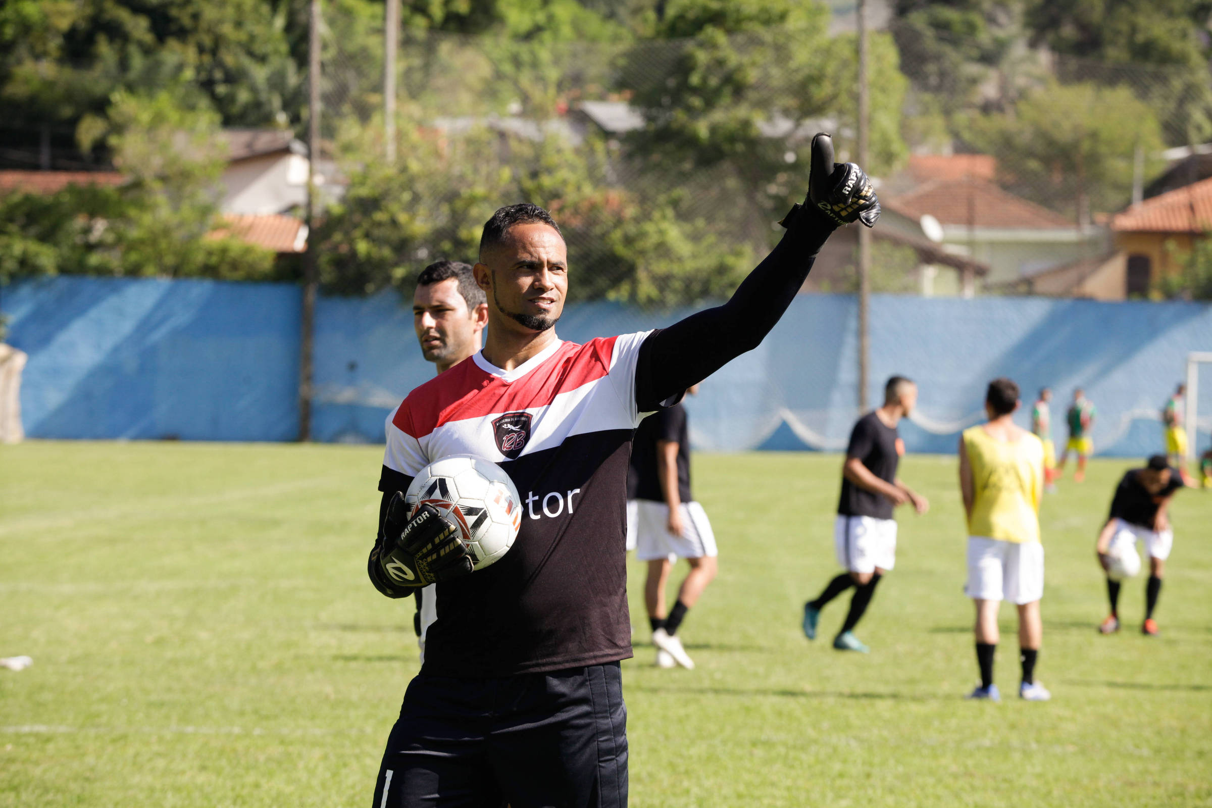 Fluminense de Feira contrata goleiro de 22 anos para reforçar time