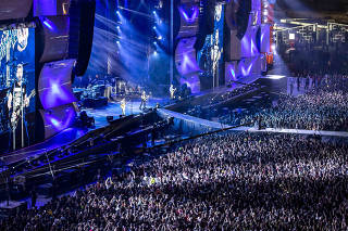 Público do palco Mundo, o principal do Rock in Rio 2019, na última noite do evento