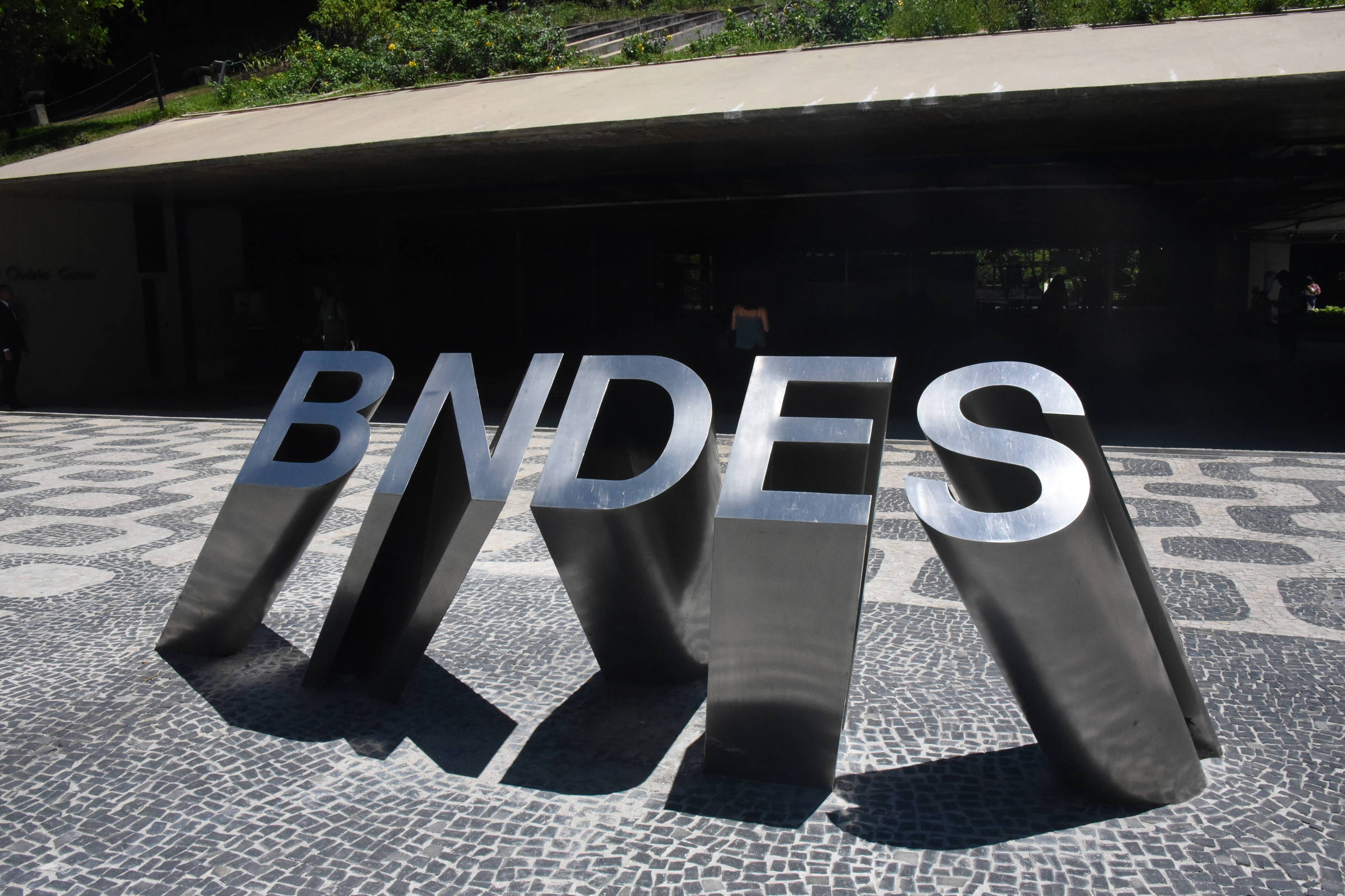 BNDES gasta R$ 48 milhões em auditoria que não encontrou 'caixa-preta'