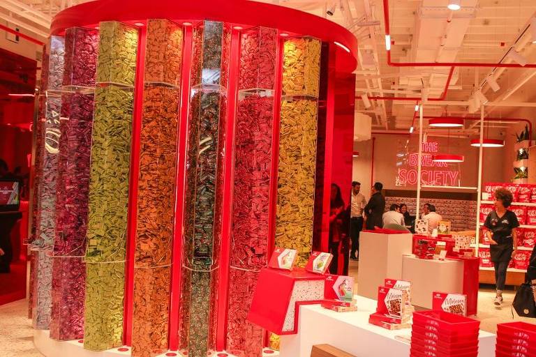 Primeira loja de KitKat no Brasil tem mais de 50 sabores de chocolate