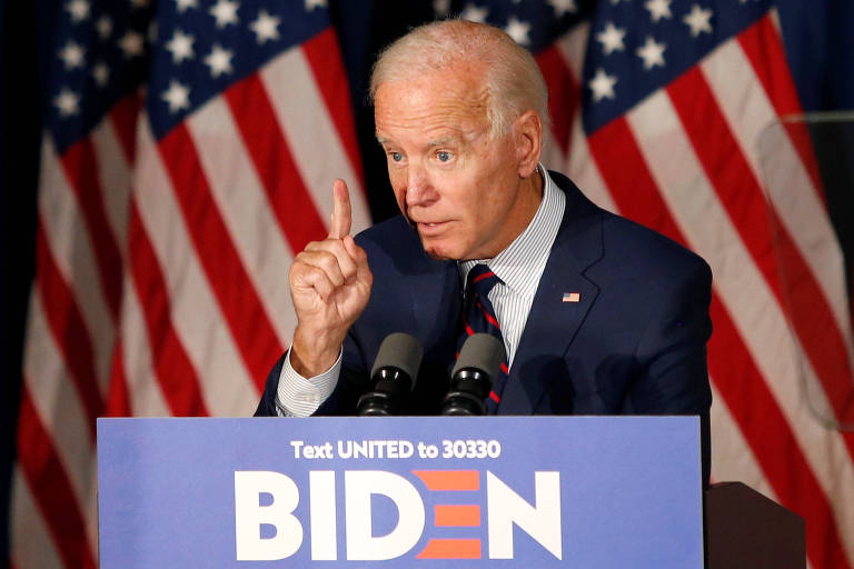 O pré-candidato democrata e ex-vice-presidente Joe Biden discursa em evento de campanha em Rochester, New Hampshire

