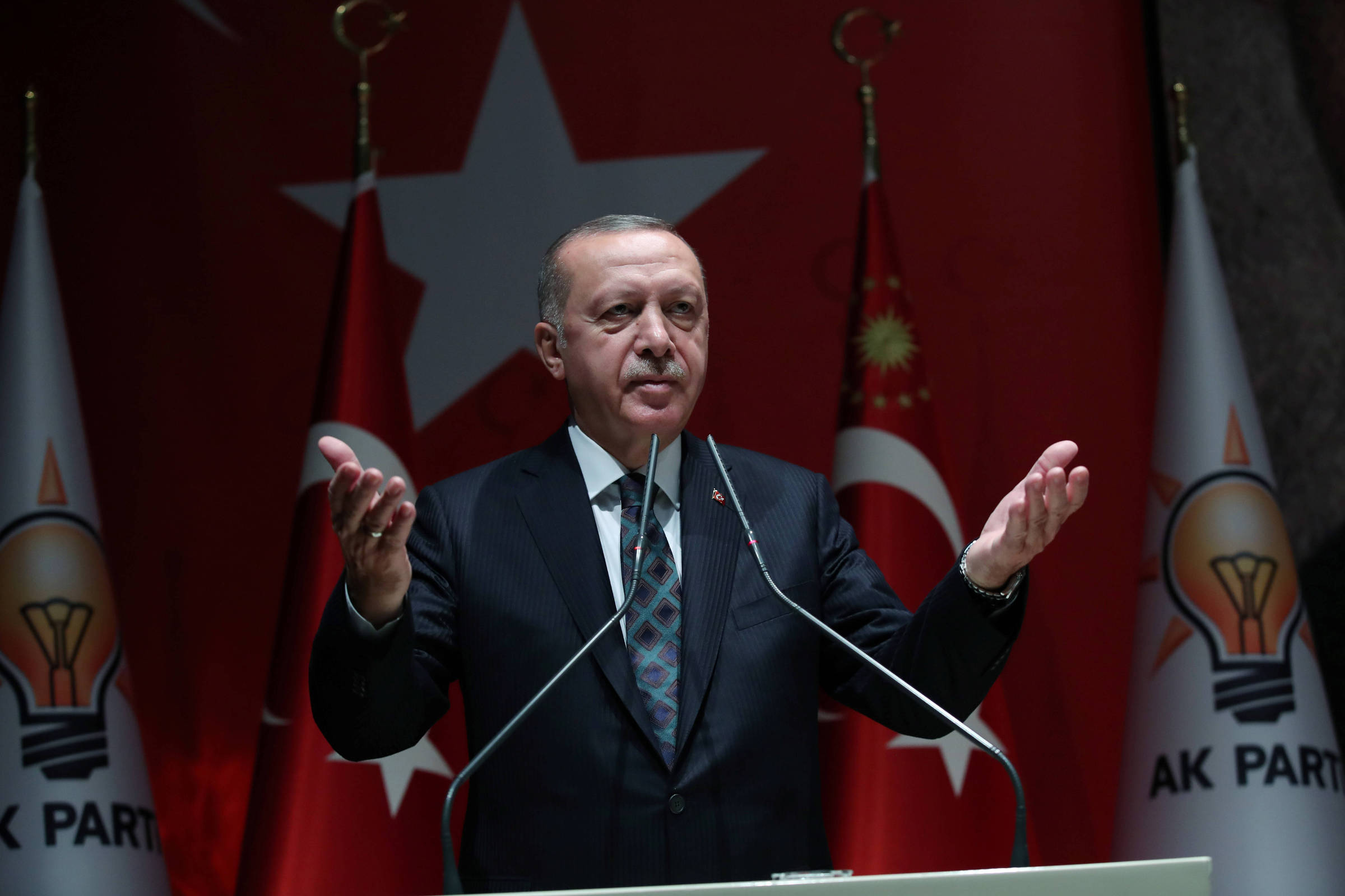 MUNDO Erdogan diz que 109 foram mortos em ação na Síria e ameaça liberar refugiados para a Europa | Urandir | News 15707073345d9f17861a75d 1570707334 3x2 rt urandir MUNDO Erdogan diz que 109 foram mortos em ação na Síria e ameaça liberar refugiados para a Europa