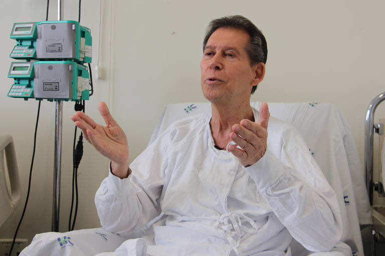  Vamberto Luiz de Castro, 62, que fez o primeiro teste brasileiro de uma terapia anticâncer inovadora chamada CAR-T, que modifica o DNA das células do próprio paciente para enfrentar a doença; o tratamento foi feito na USP de Ribeirão Preto