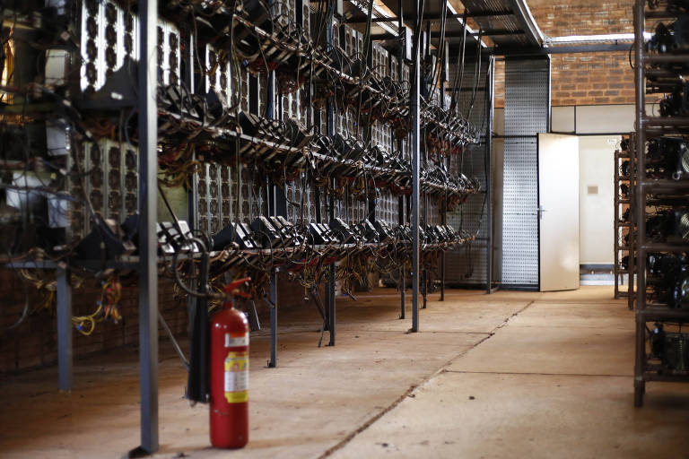 Instalações da empresa de Bitcoin Coin Py, em Ciudad del Este; temperatura no local chega a 40 graus