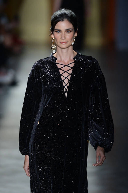 Carol Ribeiro por Lilly Sarti