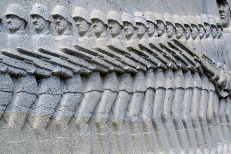 Detalhe no monumento erguido à vitória soviética em Berlim, no Treptower Park, um dos maiores parques da capital alemã