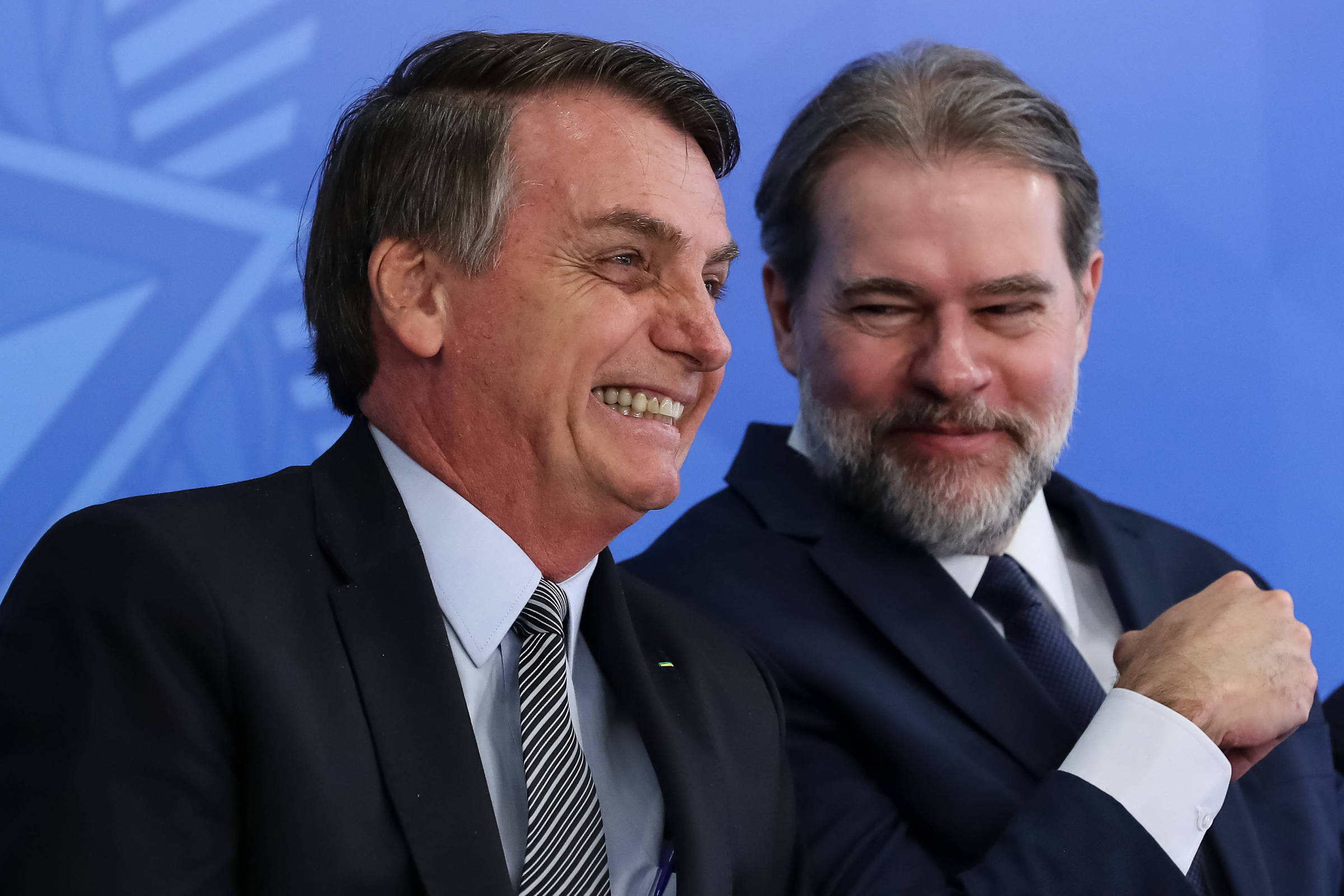 Bolsonaro Defende Prisão Após 2ª Instância Em Dia De Julgamento No Stf 17102019 Poder Folha 