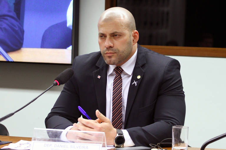 Bolsonarista Daniel Silveira pede voto a deputados para barrar ação penal no STF