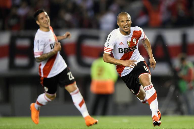 Sánchez, hoje no Santos, foi um jogador importante na conquista da Libertadores de 2015 pelo River