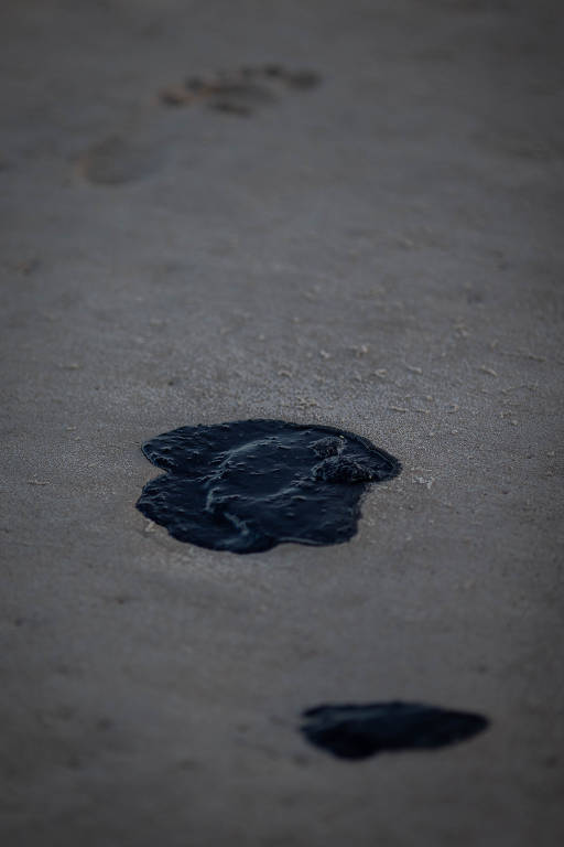 Praia de Itacimirim, em Camaçari, ao norte de Salvador também foi atingida