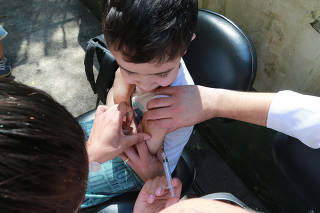 Vacinação contra poliomielite e sarampo