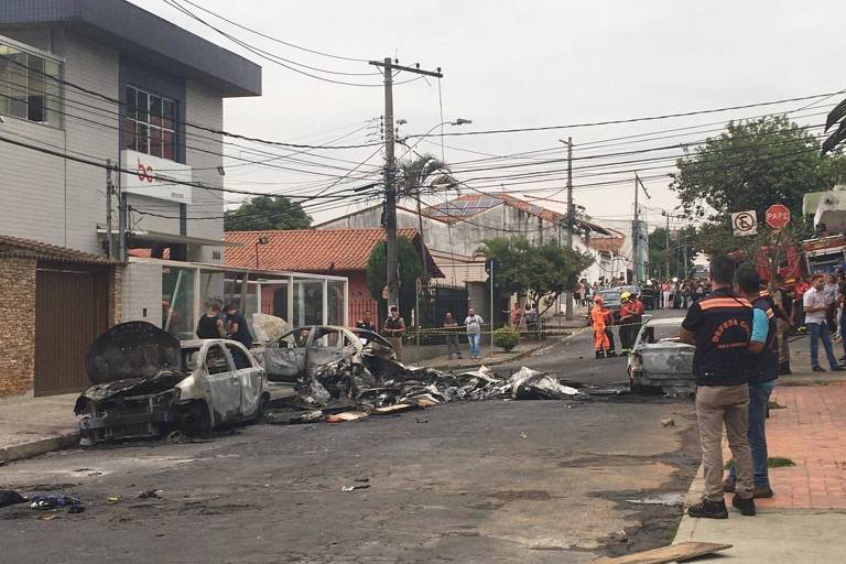 Small Plane Crashes in Belo Horizonte and Leaves Three Dead - 22/10 ...