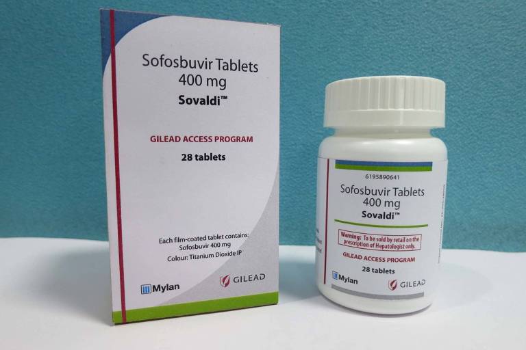 Medicamento sofobusvir vendido na Índia