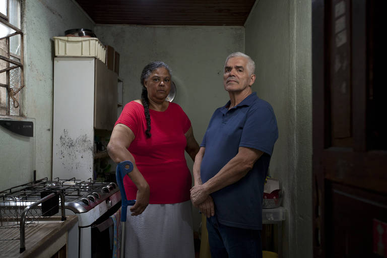 O casal João Esdras e Marina Vitorino ainda nao conseguiram o BPC (Beneficio de Prestação Continuada). Ele tem 67 e entrou com a solicitação por idade e ela por doença