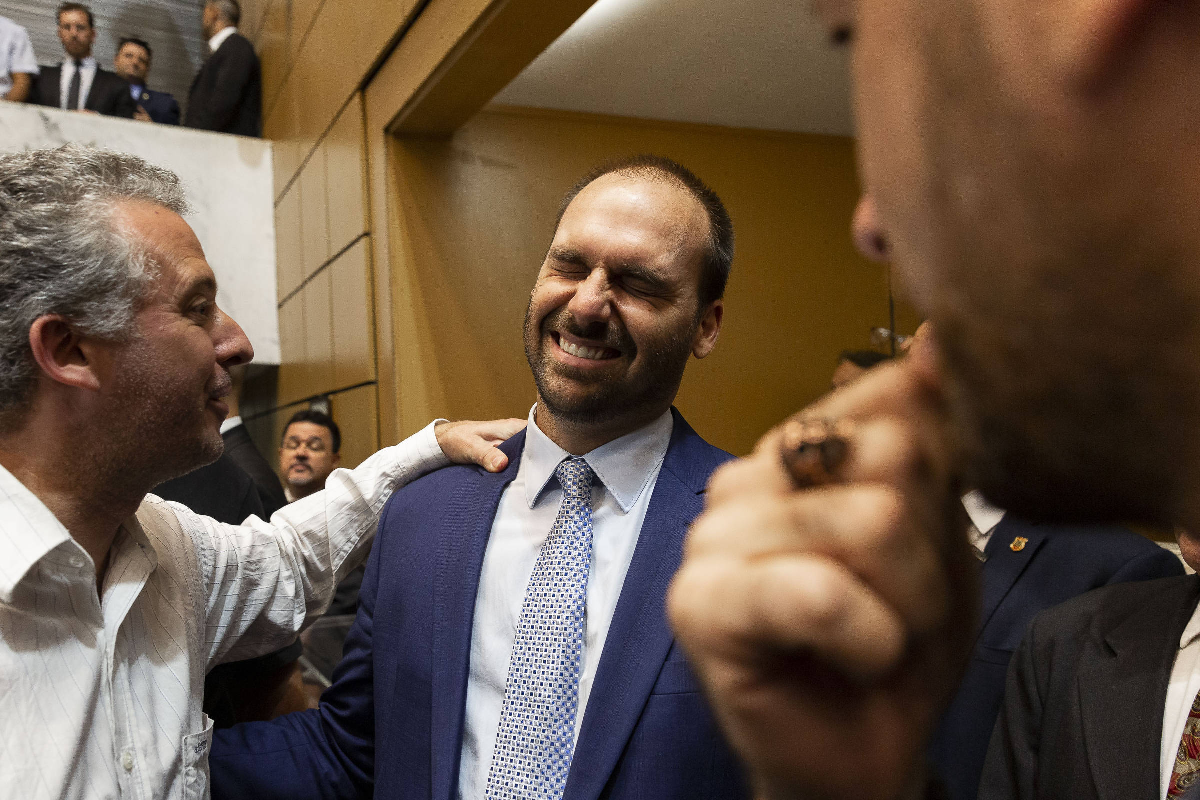 Eduardo Bolsonaro diz que se esquerda radicalizar resposta pode ser 'um novo AI-5'