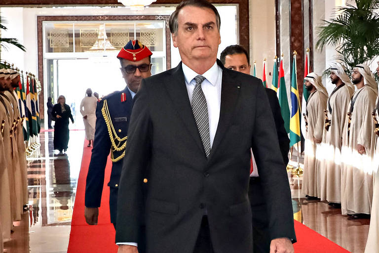 Bolsonaro indica secretário da Defesa para embaixada dos Emirados Árabes
