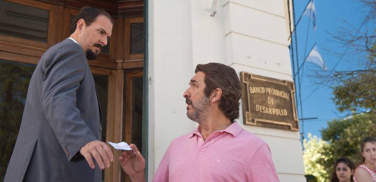 Andrés Parra e Ricardo Darín em cena do longa argentino 'A Odisseia dos Tontos', dirigido por Sebastián Borensztein