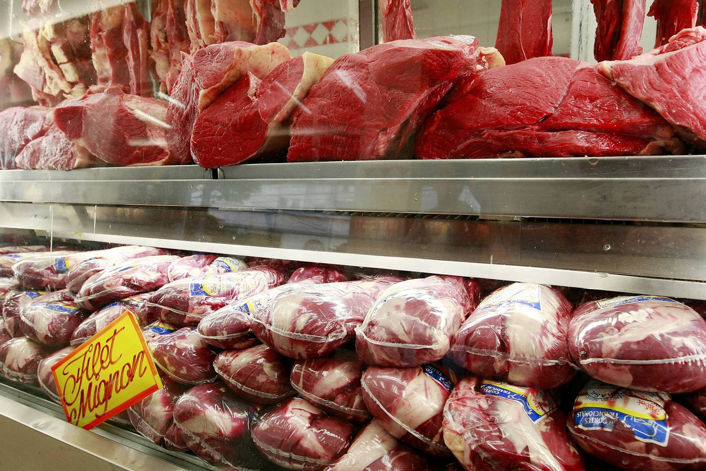 Alta do preço da carne aumenta o consumo de ossos • DOL