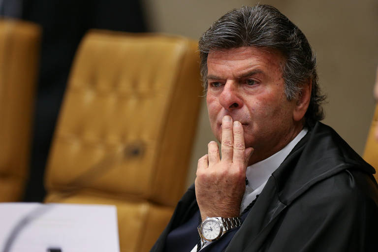Luiz Fux sempre teve entendimento favorável à prisão após condenação em segunda instância, desde que votou pela primeira vez sobre o tema, em 2016. O ministro citou em seu argumento casos de grande repercussão nacional, como o assassinato de Isabella Nardoni e as mortes de Liana Friedenbach e Felipe Caffé. "Essa situação de inciar uma execução penal só depois de transitada e julgada a sentença, efetivamente, isso não representa aquilo que é o anseio de Justiça", disse