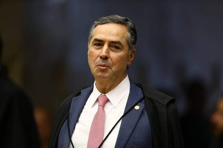 O ministro Luis Barroso votou a favor da execução da pena após condenação em segunda instância, entendimento que mantém desde 2016. "Não tem pobre nessa história, nós estamos falando da alta criminalidade, dos desvios graúdos de dinheiro público", disse, com uma argumentação em favor da prisão no combate à corrupção