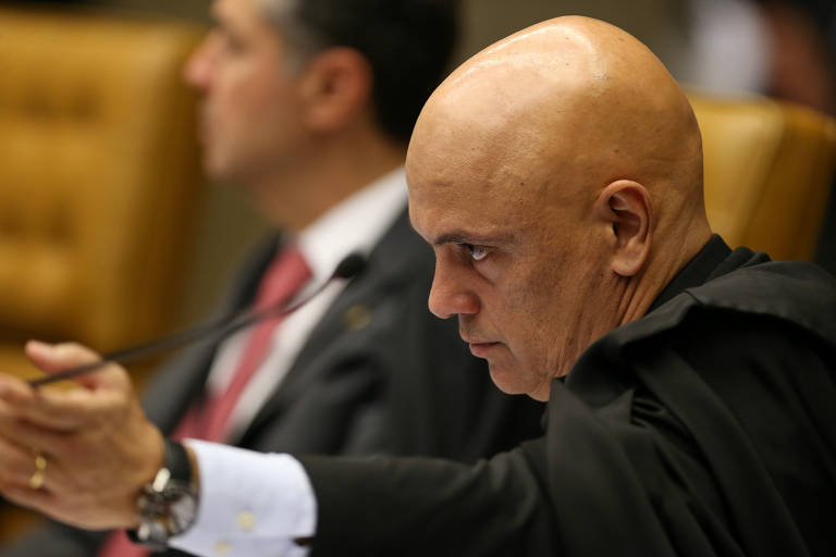 Alexandre de Moraes votou a favor da prisão e disse que os tribunais de primeira e segunda instância não podem ser considerados "de mera passagem". "É o tribunal, o órgão colegiado, que vai avaliar pela última vez, em cognição plena, todas as provas", disse o ministro, que também foi favorável à execução da pena em segunda instância em 2018