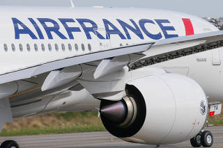 The first Air France airliner's Airbus A350 prepares to take off after a ceremony at the aircraft builder's headquarters in Colomiers near Toulouse