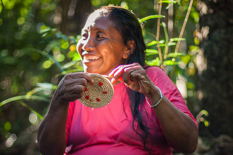 Artesanato de indígenas venezuelanas warao