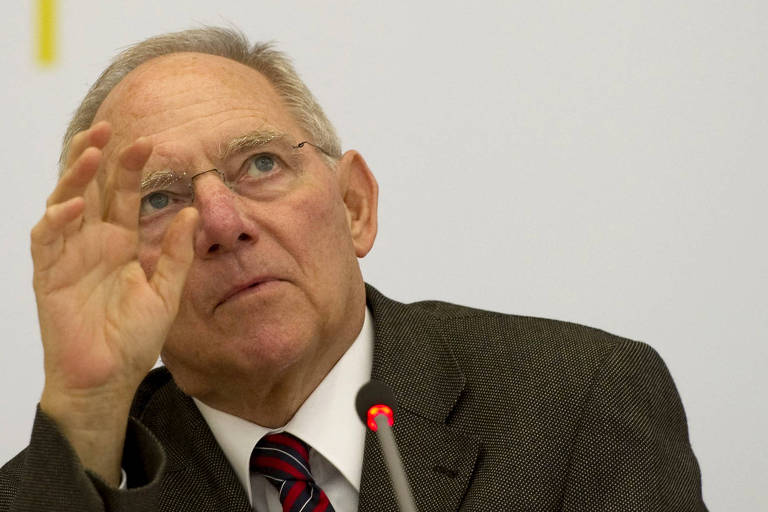 Wolfgang Schäuble, 77, discursa durante uma conferência em Berlim
