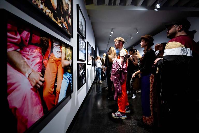 Sala da exposição 'No Photos on the Dance Floor'