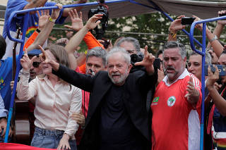 Former Brazilian President Luiz Inacio Lula da Silva arrives to deliver a speech after being released from prison, in Sao Bernardo do Campo