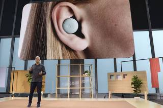 Google Unveils New Pixel 4 Smart Phone