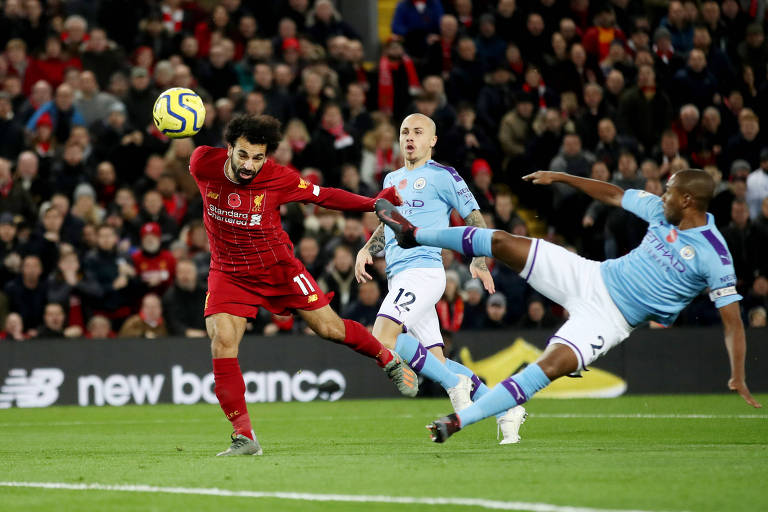 Salah marca gol contra o Manchester City, neste domingo (10)
