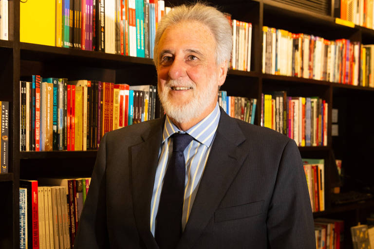 Carlos Melles, presidente do Sebrae, durante lançamento de livro em São Paulo
