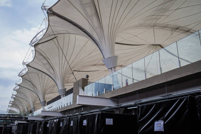 Boxes do autódromo de Interlagos, que recebe o GP do Brasil de F-1 entre os dias 15 e 17 de Novembro