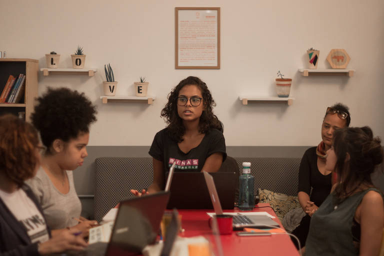 Mulheres negras usam programação para contar suas histórias e reduzir desigualdade da tecnologia