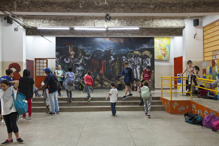 Saguão da Escola Municipal Amorim Lima