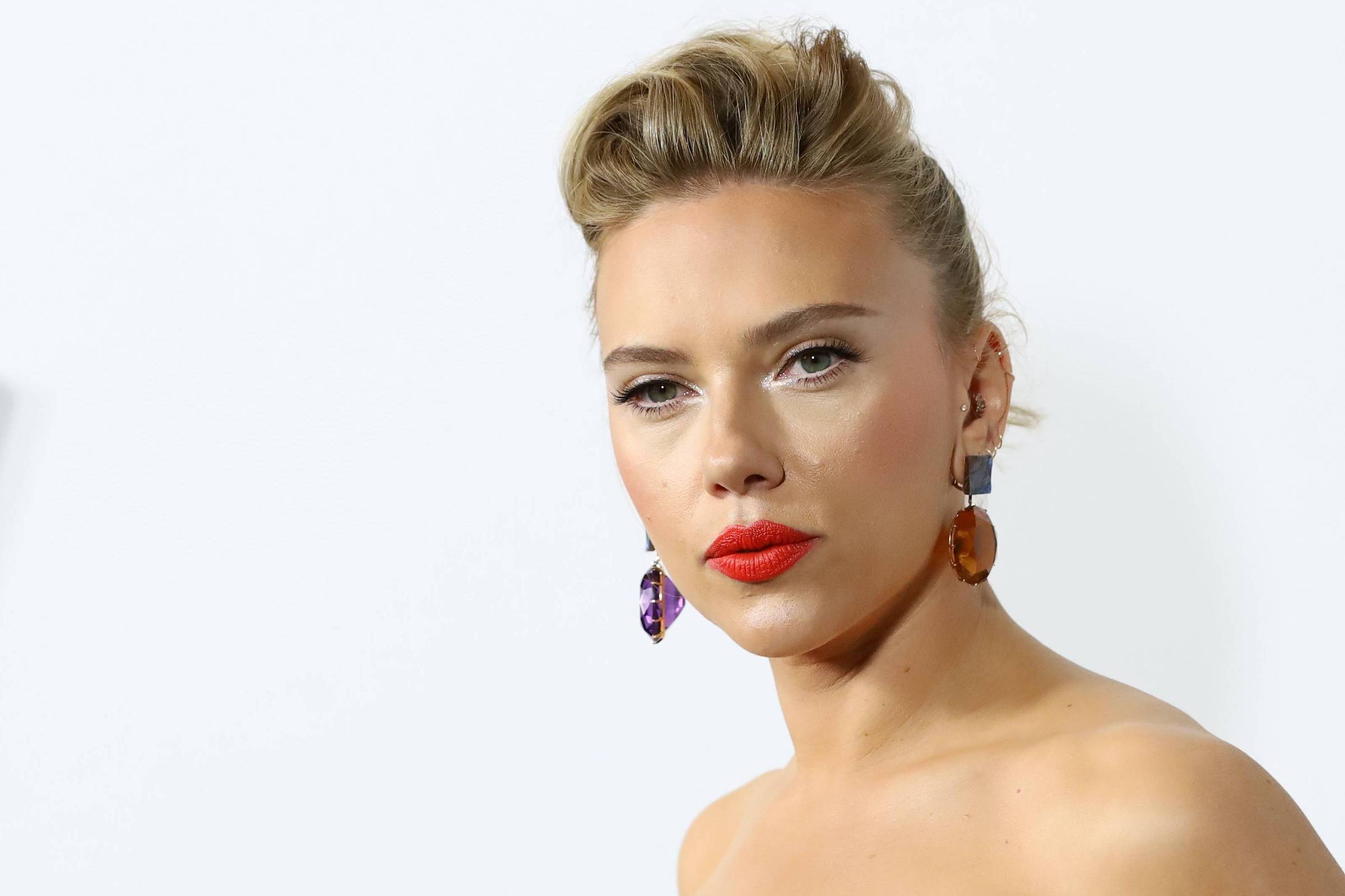 Onam birinchi marta oglining jinsiy azosiga tegadi