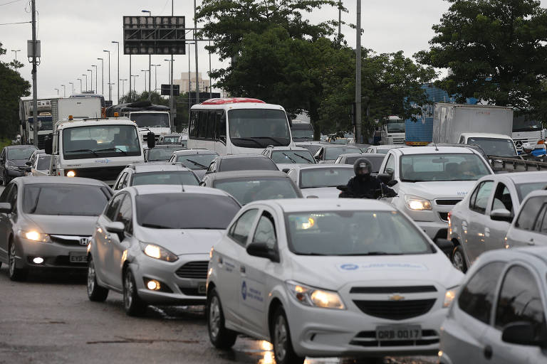 Trânsito na marginal Tietê, uma das vias mais barulhentas de São Paulo